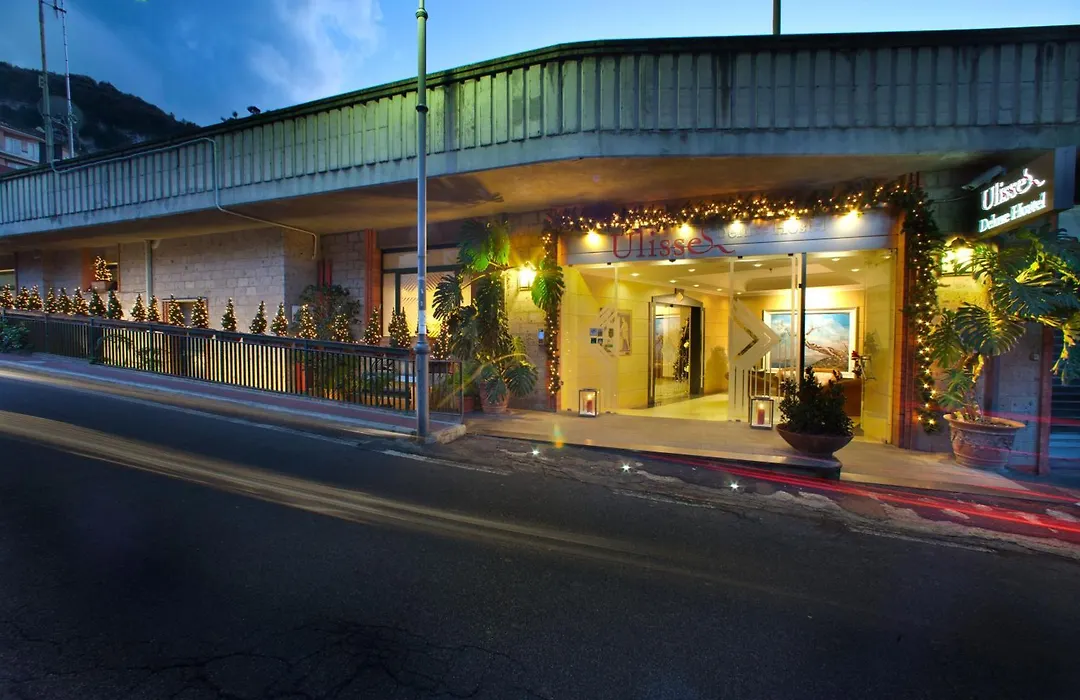 Ulisse Deluxe Hostel-1